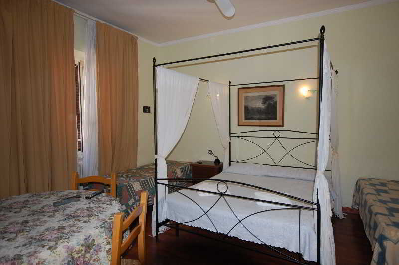 Planet 29 Hotel 2*